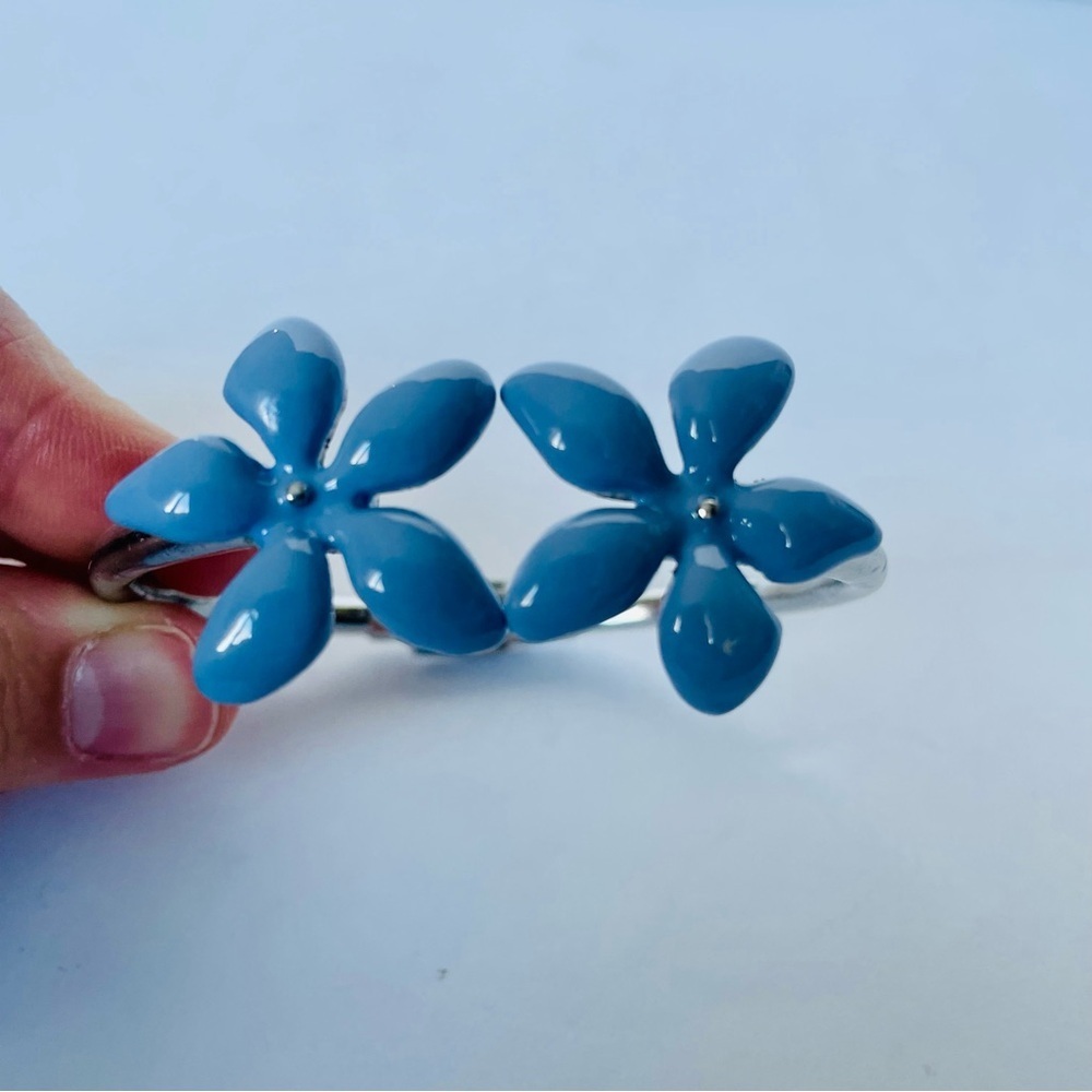 Talbots Blue Flower Hinge Bangle - image 2